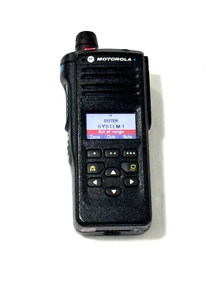 Radio de perilla única Motorola APX 4000 H51SDF9PW6AN UHF R2 450-520 MHz Foto 1 de 4