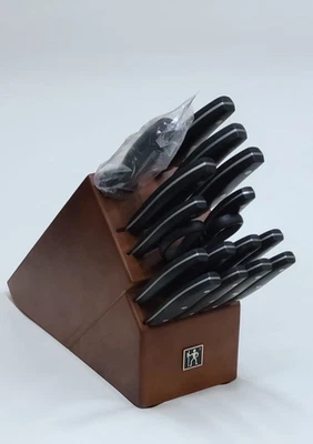 Juego de bloques de cuchillos de acero alemán J A Henckels Definition 17 piezas Foto 1 de 4