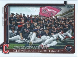2025 TOPPS #612 CLEVELAND GUARDIANS TEAM CARD - Picture 1 of 2
