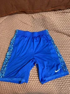 Nike Boys Dri-FIT Training Shorts RN56323 BLUE Pockets Size KIDS Large + - Picture 1 of 5