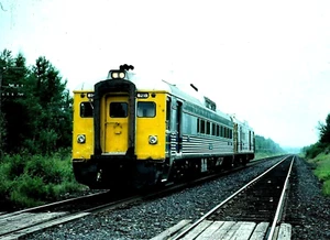 5x7 FARBFOTO VIA RAIL RDC-3 #6215 & RDC-4 #6250 NEMEGOS, ONTARIO 3. AUGUST 1994 - Bild 1 von 1