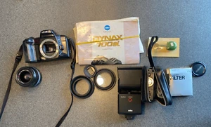 Camera Minolta Dynax 700si SLR Set with 35-70 Lens and Accessories - Picture 1 of 10