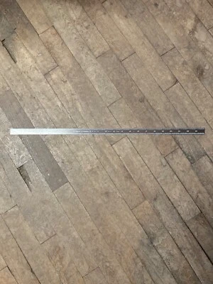 PRODUCTS ENGINEERING CORPORATION PEC 24" 4R EZ-Read Flexible Rule w/ Cosmetic Blemish (780055)