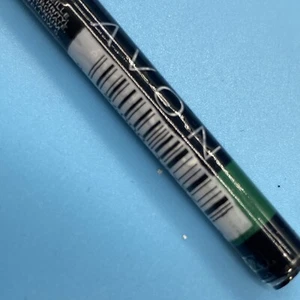 AVON GLIMMERSTICKS/Emeral Green G65/Twist to Lengthen/Still Wrapped/New - Picture 1 of 6