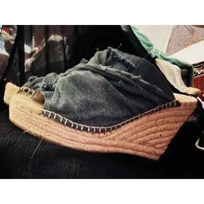 Cuña Kenneth Cole Jean Foto 1 de 4