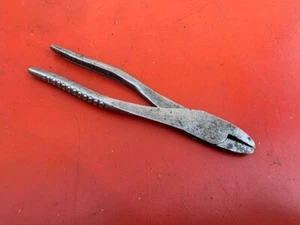 Vintage Snap-on Tools Vacuum Grip Small Pliers - No. 5 Ignition Pliers - Picture 1 of 3