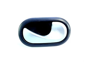 RENAULT TWINGO MK2 FAHRER RECHTS INNEN TÜRGRIFF 8200028486 2007-2014 - Bild 1 von 3