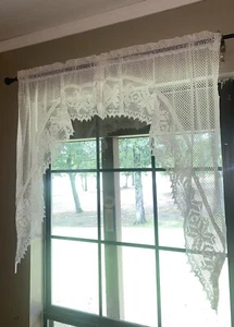 Beautiful VINTAGE Off White Lace Valances Set of 2 Panels 55” x36” - Picture 1 of 5