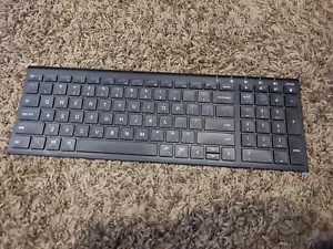 iClever IC-BK10 Keyboard Bluetooth Universal Rechargeable Ultra Slim Size White - Picture 1 of 2
