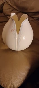 Vintage Royal Doulton Tulip Vase Impressions 1982 Gerald Gulotta 7 Inches High - Picture 1 of 4