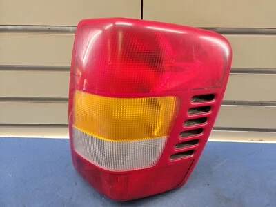 🔥1999-2004 Jeep GRAND Cherokee Rear PASSENGER Side Tail Light Light OEM - Image 1 of 4