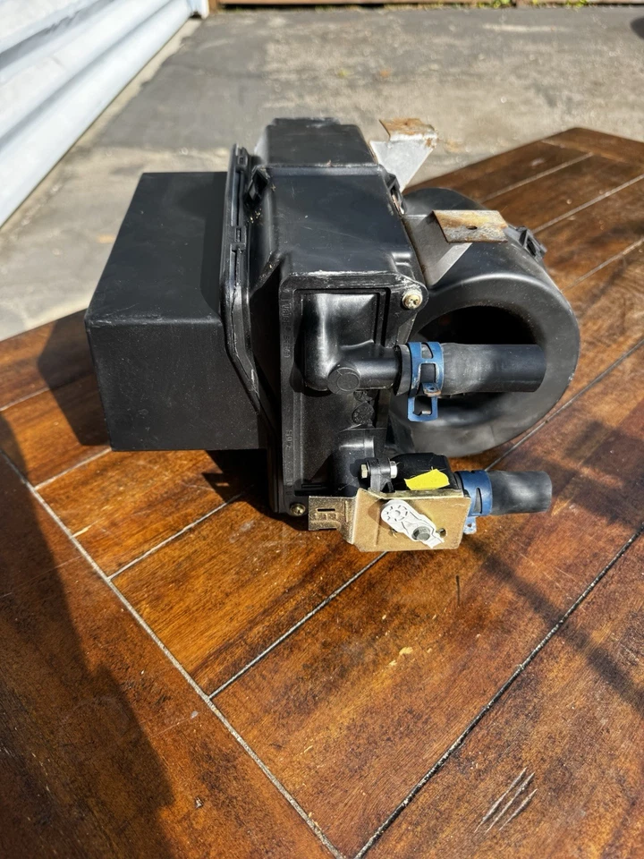 Núcleo soplador de calefacción Volkswagen Vanagon Westfalia 1986-1991 Nos 867 819 005 J Foto 1 de 4