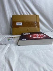 NFPA 70 National Electrical Code 2020 Edition Paperback Format Textbook - Imagen 1 de 12