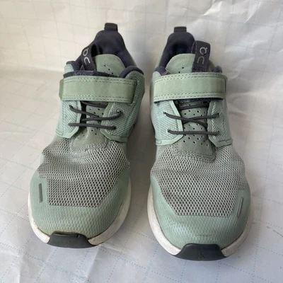 Zapatos para correr On Cloud Play niños talla K3 cordones de velocidad verdes Foto 1 de 4