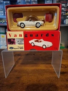 Vanguards 1/43 VA06705 Triumph Spitfire MK3 weiß mit roter Motorhaube - Bild 1 von 8