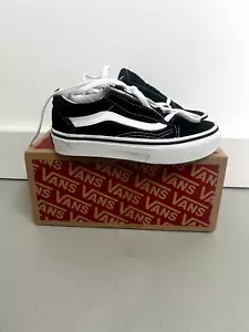 Kids Vans Old Skool Trainers/Shoes. Black/White. UK 11 / EU 28. RRP £40 - Picture 1 of 6