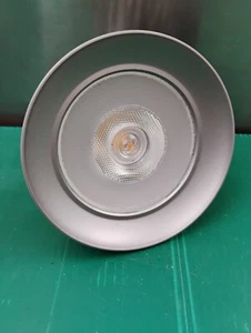 SORAA VIVID PAR38 SP38-18-25D-930-03 NAED 00995 18.5W 25DEG NFL 95CRI 3000K 120V - Picture 1 of 4