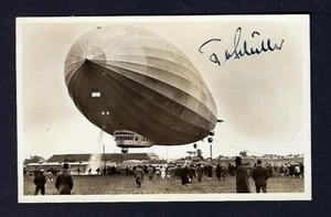 Postal cantada de aviación RPPC c1932 Graf ZeppelinLanding, Hindenburg - Imagen 1 de 2