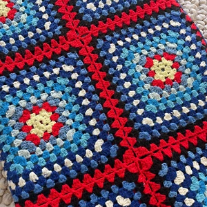 Handmade Crochet Large Afghan Sofa Bed Throw Blanket Granny Squares 200 x 170cm - Bild 1 von 10