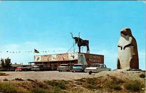 KADOKA, SOUTH DAKOTA - RANCH STORE - ROADSIDE ATTRACTION - VINTAGE POSTCARD - Picture 1 of 2