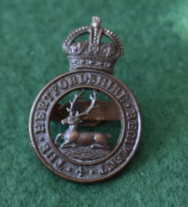 The Hertfordshire Regiment Officer's Service Dress Cap badge - Picture 1 of 3