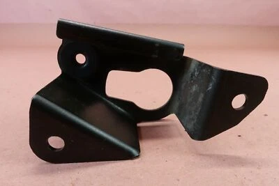 1999-2005 KAWASAKI VULCAN 1500 Drifter VN1500 Side Cover Switch Mount Bracket - Imagem 1 de 4