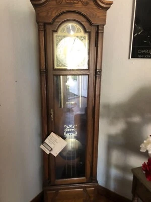 Howard Miller Grandfather Clock 610-160 - Image 1 of 4