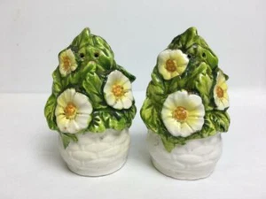 Vintage Lefton Daisy Flower Basket Weave Salt & Pepper Shakers Japan - Picture 1 of 3