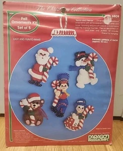 Vintage Paragon Felt Ornament Kit 6809 Christmas Collection - Set of 5 - Picture 1 of 2