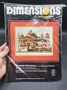 1982 Dimensions Counted Cross Stitch Riverbank Train Station NEU - Bild 1 von 7