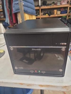 Shuttle XPC SH61R4  Powers On, Read Desc. - Image 1 of 4