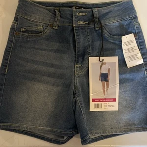 Faith Womens Short Size 6 - Picture 1 of 3