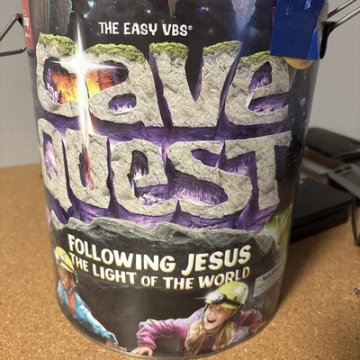 Cave Quest Following Jesus Light  Vacation Bible School Kit VBS Church Complete Foto 1 de 4