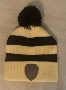 Cappello berretto HARRY POTTER logo tassorosso stemma maglia polsino pom berretto adulto OSFM, ECC! - Foto 1 di 2