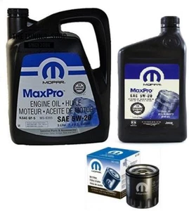 JUEGO ACEITE MOTOR MOPAR SAE 5W20 6 L 68218891AA + Filtro aceite MOPAR PH16 05010884AA - Imagen 1 de 1
