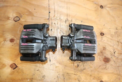 Pinzas de freno traseras izquierda derecha Acura RL 2005-2008 sedán 3,5 L OEM Foto 1 de 4