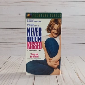 Never Been Kissed VHS Tape 1999 Romantic Comedy Drew Barrymore David Arquette - Picture 1 of 9