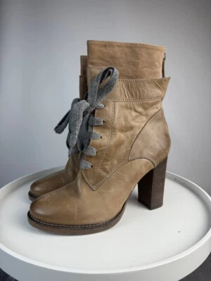 Brunello Cucinelli 系带高跟鞋靴灰褐色皮革 — 第 1/4 张图片