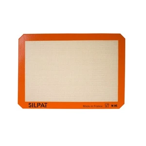 Silpat Premium Antiadherente Media Hoja Tamaño Silicona Estera para Hornear, 11-5/8 x 16-1/2 - Imagen 1 de 4