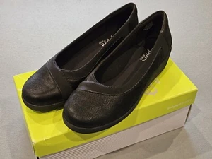 EASY SPIRIT E360 ESKATHLEEN WOMENS BLACK FLAT SHOES 7 - !!!BRAND NEW IN BOX!!! - Picture 1 of 6