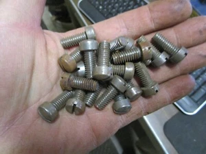 25 Neu aus altem Lagerbestand 5/16 Zoll - 18 x 3/4 Zoll Füllkopf Schlitz Stahl Maschinenschraube USA - Bild 1 von 3