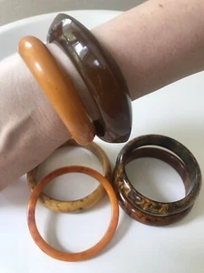 SCHÖNES KONVOLUT 6 VINTAGE BAKELIT KLASSISCHE ART DECO ARMBÄNDER MADE IN GERMANY - Bild 1 von 15