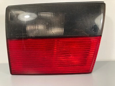 Luz trasera lado izquierdo Saab 9-5 wagon 1999-2001 (conductor) 4914636 Foto 1 de 4