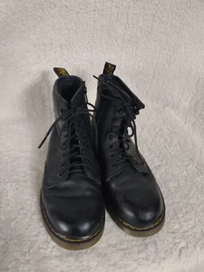 Size 4 M Junior 1460 DR. Martens Softy T Leather Lace Up Boots - Picture 1 of 5