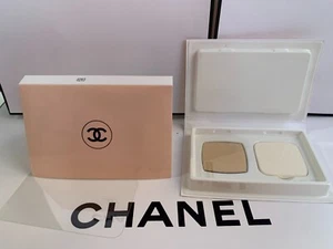 CHANEL LE BLANC BRIGHTENING COMPACT FOUNDATION B10 miniature - Picture 1 of 5