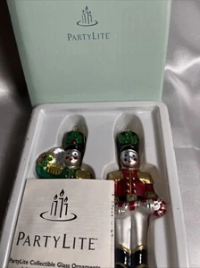 Toy Soldiers Glass Christmas Ornament Pair in Unopened Original Box Party Lite - Picture 1 of 4