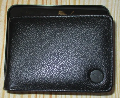 CARTERA DOBLE PLIEGUE NEGRA MACIZA PUMA PARA HOMBRE CON CAJA DE REGALO DE HOJALATA Foto 1 de 4