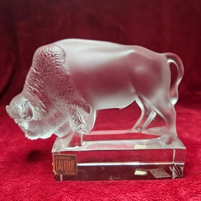 Lalique "Bison" Paperweight in clear & frosted glass, original label, circa 1970 - Image 1 of 4