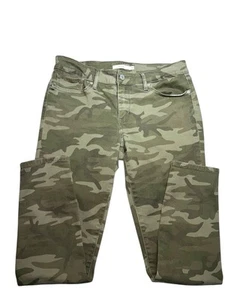 Women's Levi's 711 Skinny Stretch Green Camo Jeans Size 29 - Picture 1 of 9