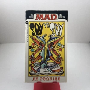 THE SIXTH MAD CASE BOOK ON SPY vs SPY: VTG Mad Magazine Paper Back Pocket Book - Bild 1 von 3